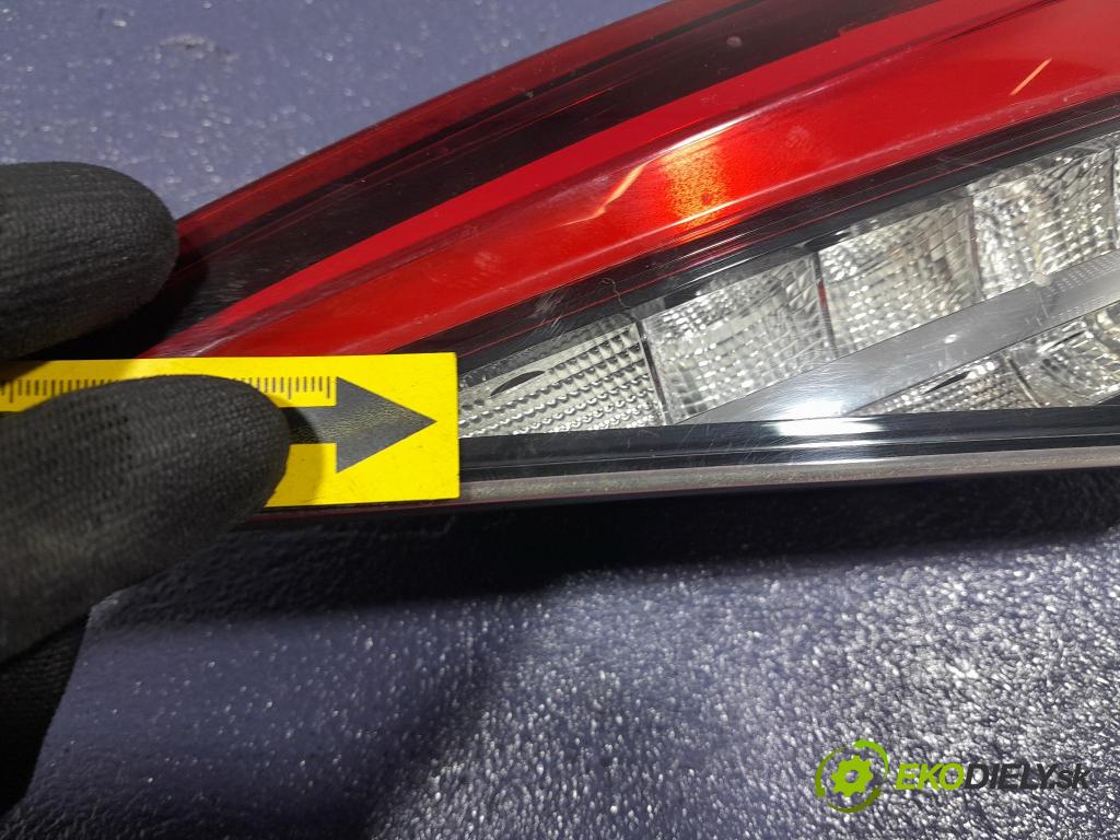 Skoda Kodiaq 2020 světlo Zad: Práva: Uvnitř 565945308B