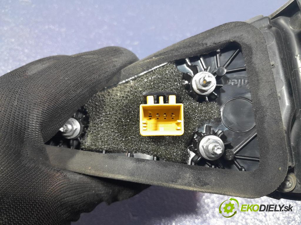 Skoda Kodiaq 2020 svetlo / reflektor zad Prava: Vnútri: 565945308B