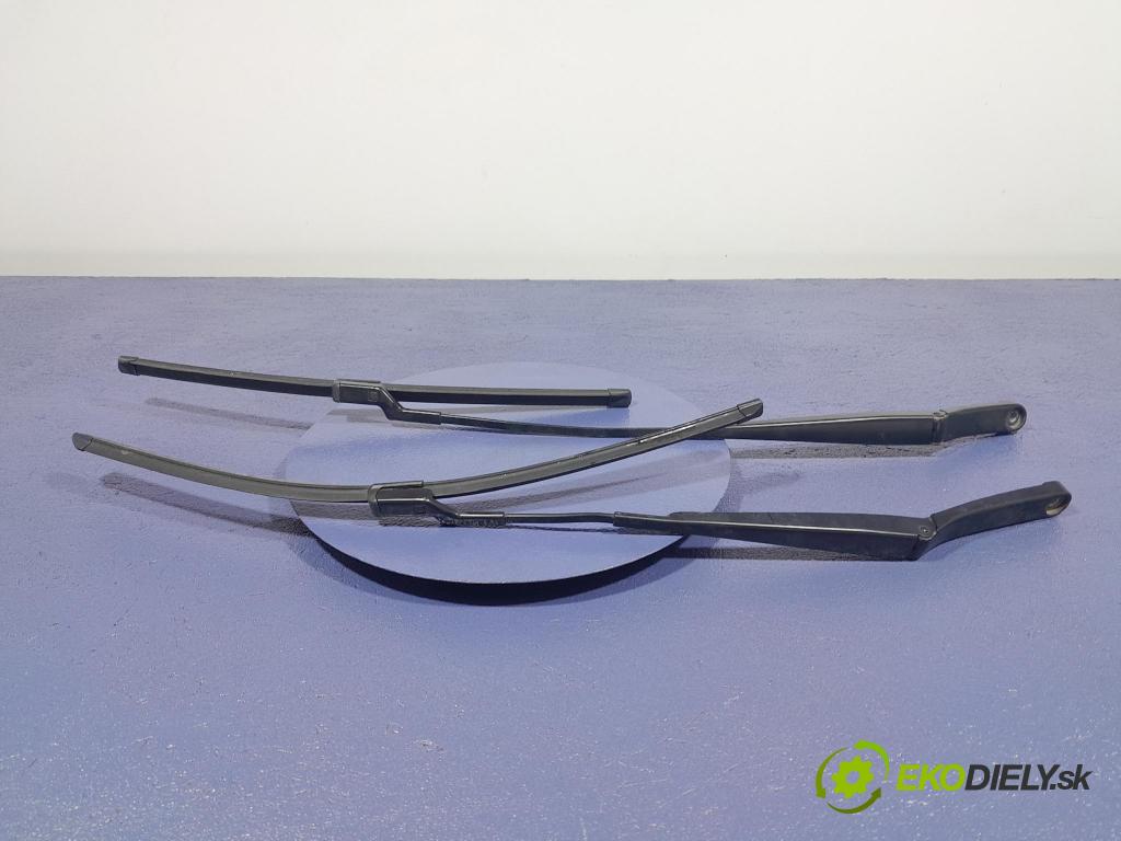 Skoda Kodiaq 2020 Paže: Stěrače: před 566955409