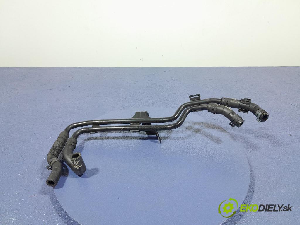 Skoda Kodiaq 2020 rúrka Chladič: 03N121060B