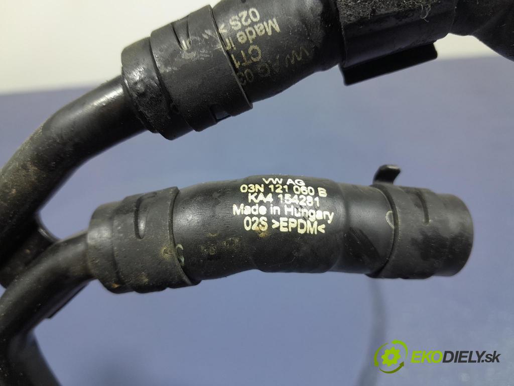 Skoda Kodiaq 2020 rúrka Chladič: 03N121060B