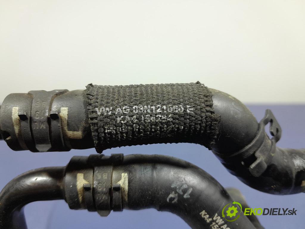 Skoda Kodiaq 2020 rúrka Chladič: 03N121060B