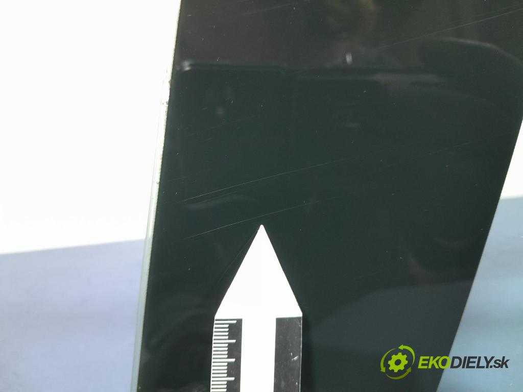 Citroen C1 2011 sklo Karoséria: zad