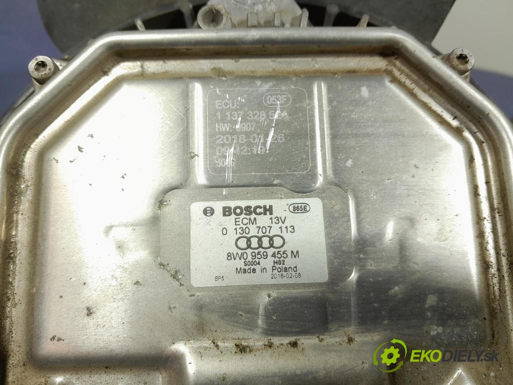 Audi Q7 2018 ventilátor Chladič: 8W0959455M