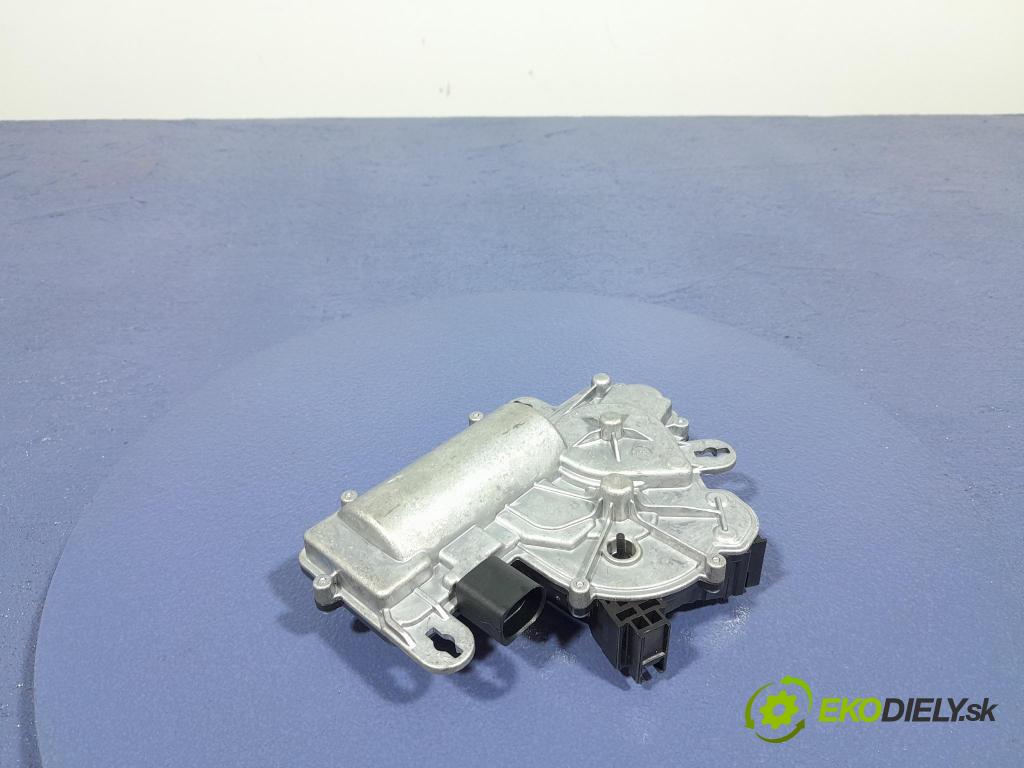 Audi Q7 2018 zámok Klapky: kufra: 4M0827887C