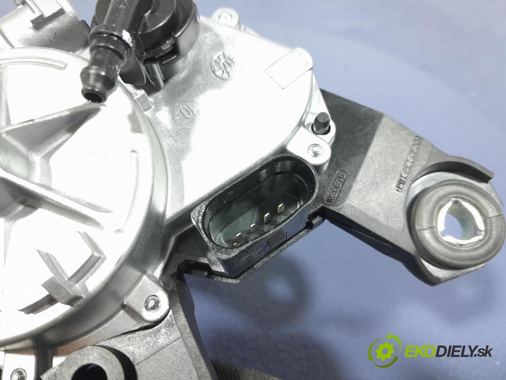 Audi Q7 2018 motor: Stierače: zad 4M0955711A