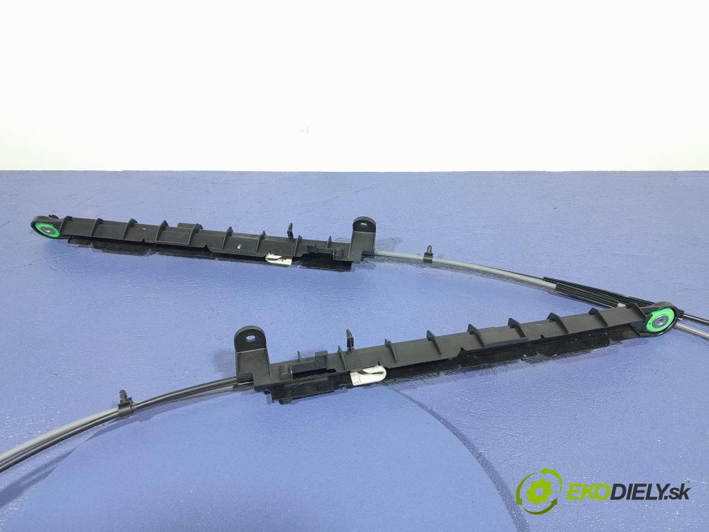 Audi Q7 2018 roleta 4M0863560