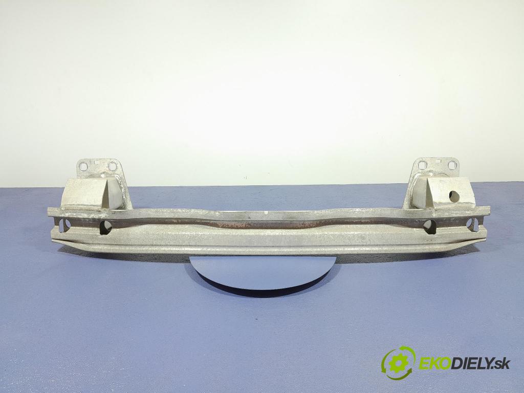 Audi Q7 2018 výztuha narazník Zad: 4M0807309