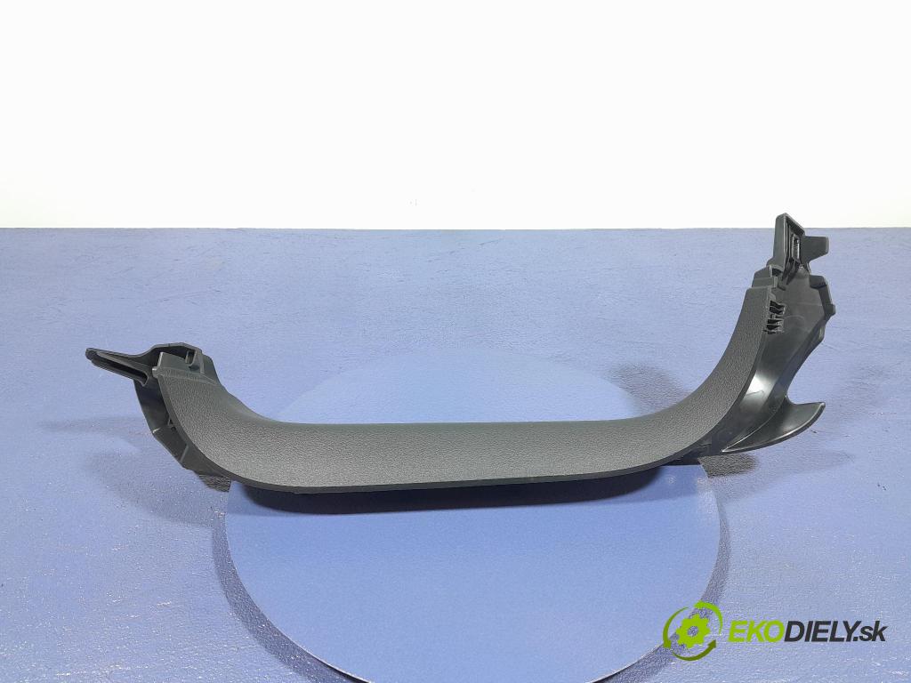 Audi Q7 2018 kryt Plast: Interiéry: 4M0867608E