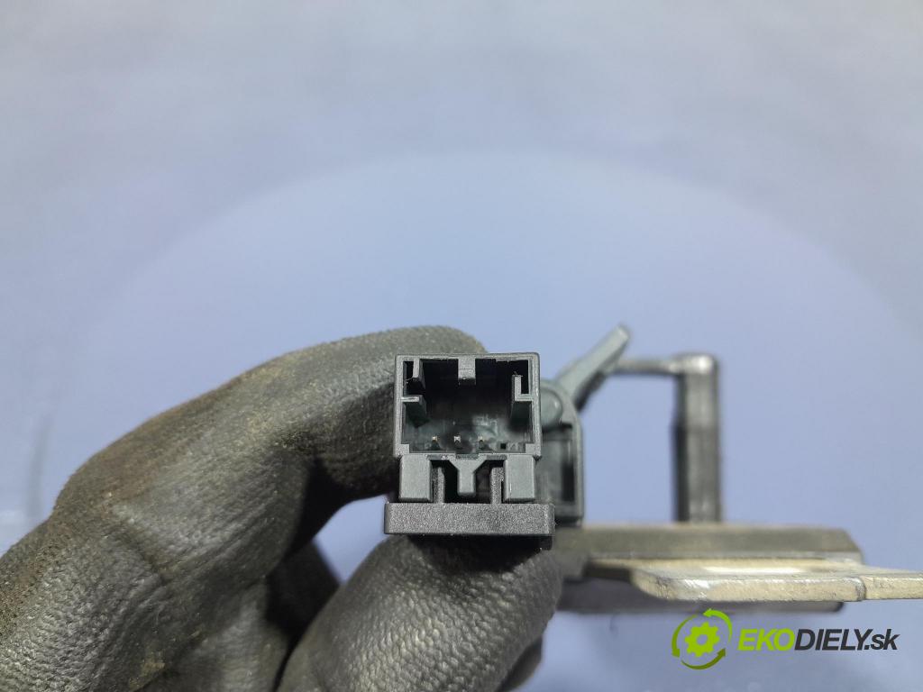 Audi Q7 2018 zámok Klapky: kufra: 80A827507