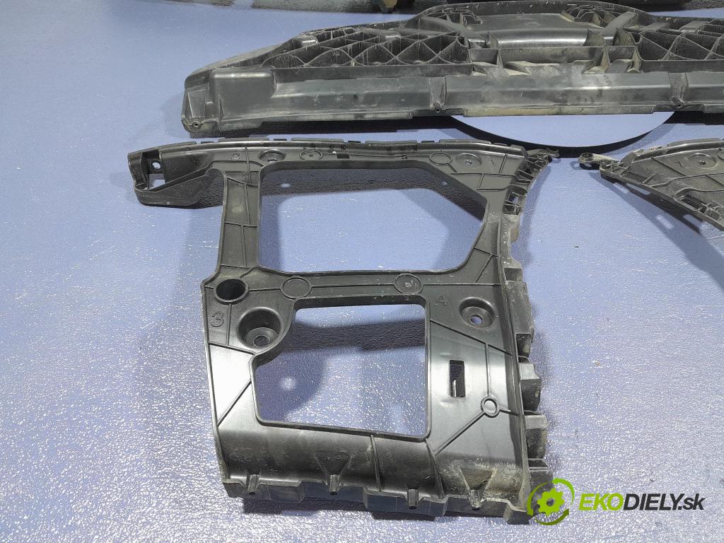 Audi Q7 2018 Upevnění: narazník 4M0807458