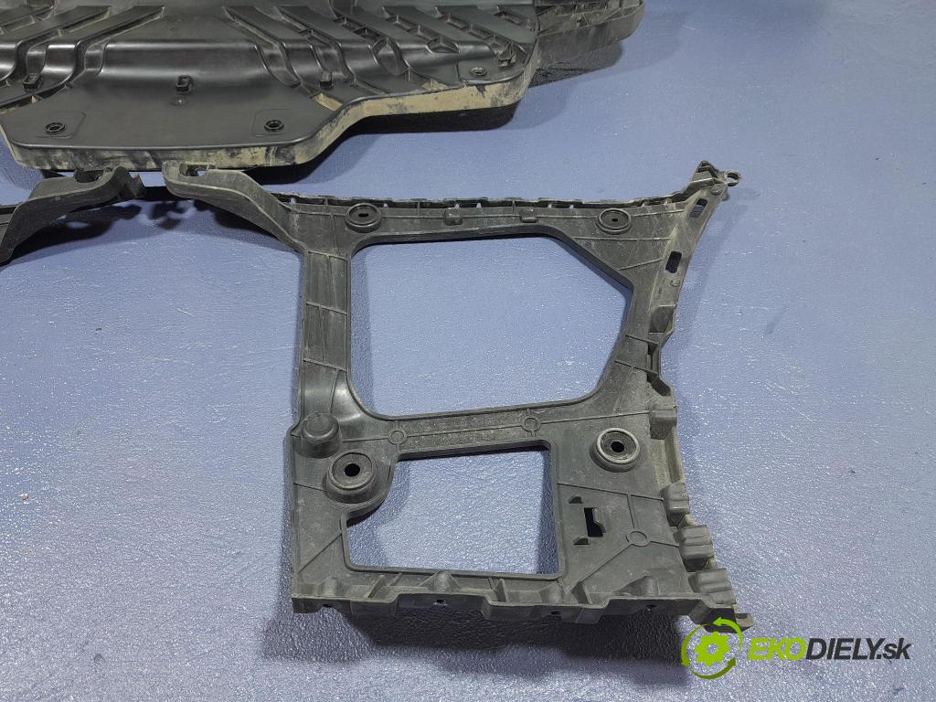 Audi Q7 2018 Upevnění: narazník 4M0807458