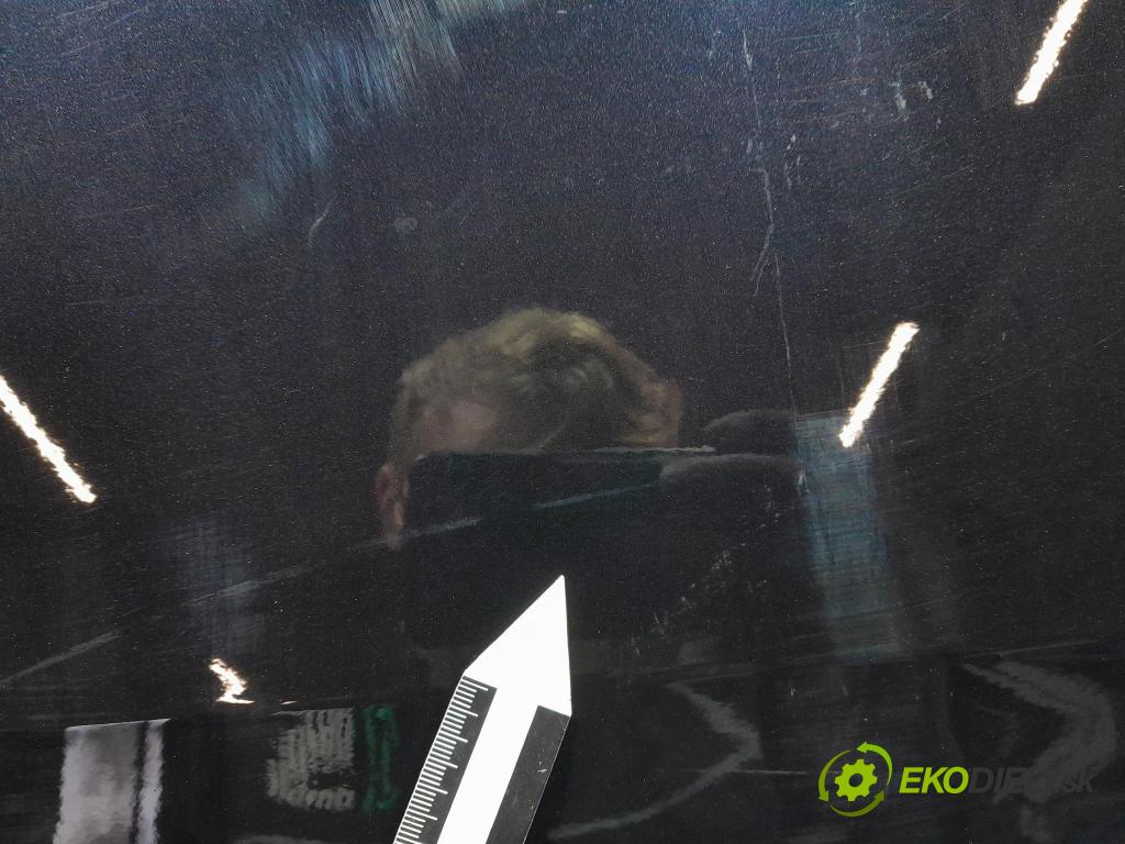 Audi Q7 2018 dvere zad pravé