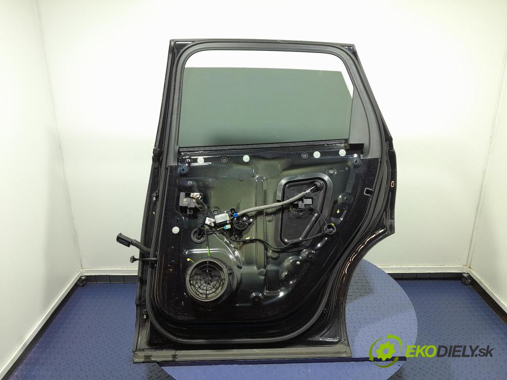 Audi Q7 2018 dvere zad pravé 