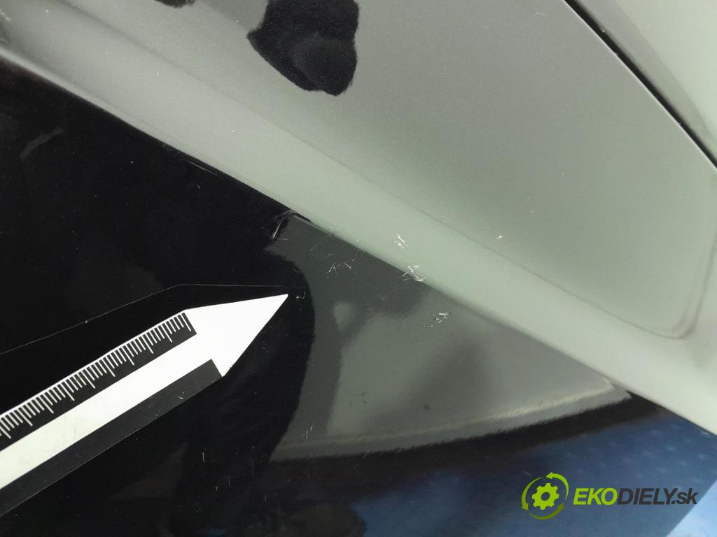 Audi Q7 2018 nárazník Zad: