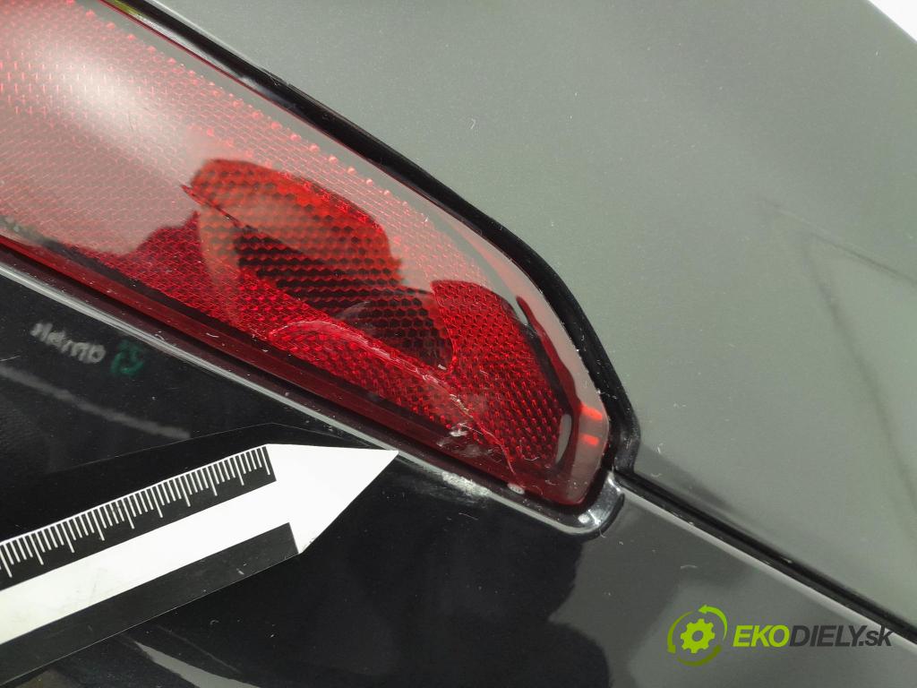 Audi Q7 2018 nárazník Zad: