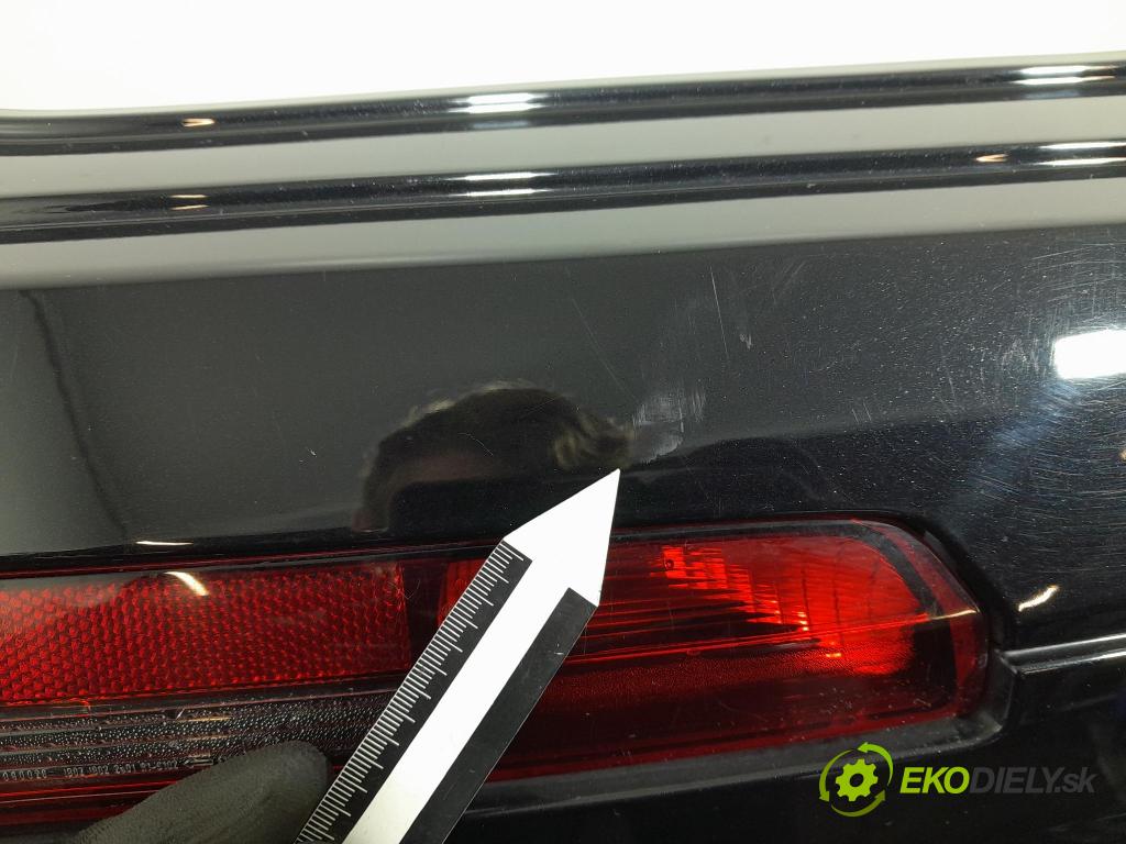 Audi Q7 2018 nárazník Zad: