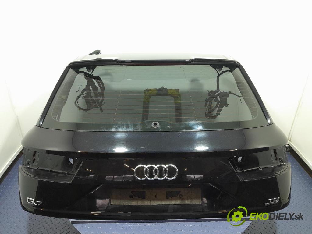 Audi Q7 2018 zadní dveře kufra: kufr