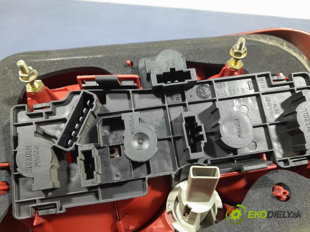 Vw Passat 2003 světlo Zad: levá Mimo: 