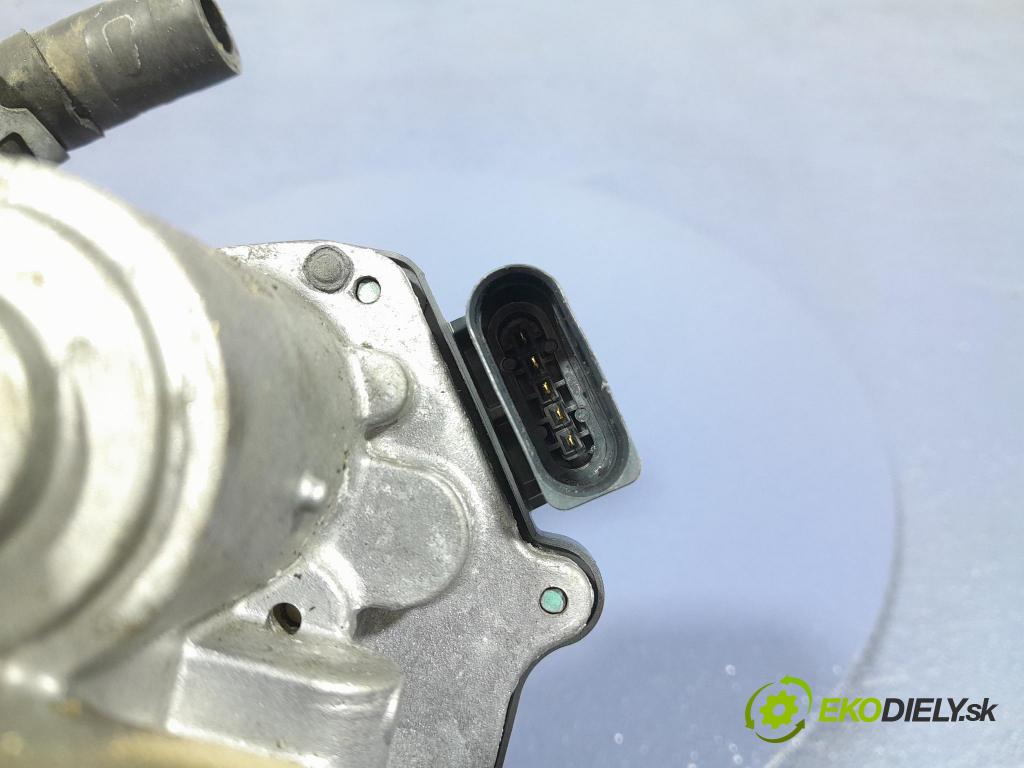 Skoda Kodiaq 2020 škrticí klapka 03N128063B