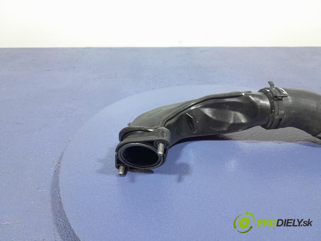 Skoda Kodiaq 2020 trubka Vzduch: 04L131521F