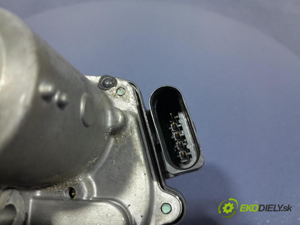 Skoda Kodiaq 2020 klapka 04L131501G