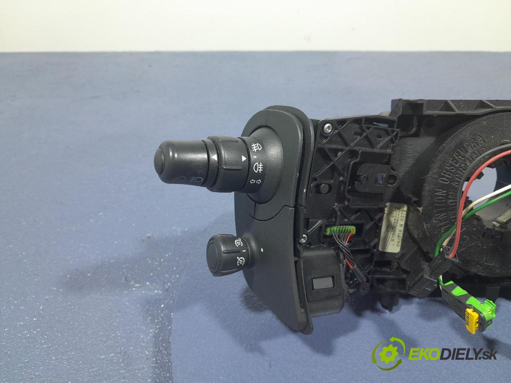 Renault Scenic 2004 Přepínač Komplex: 8200127728