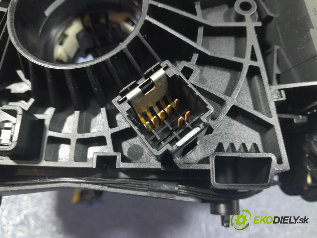 Renault Scenic 2004 Přepínač Komplex: 8200127728