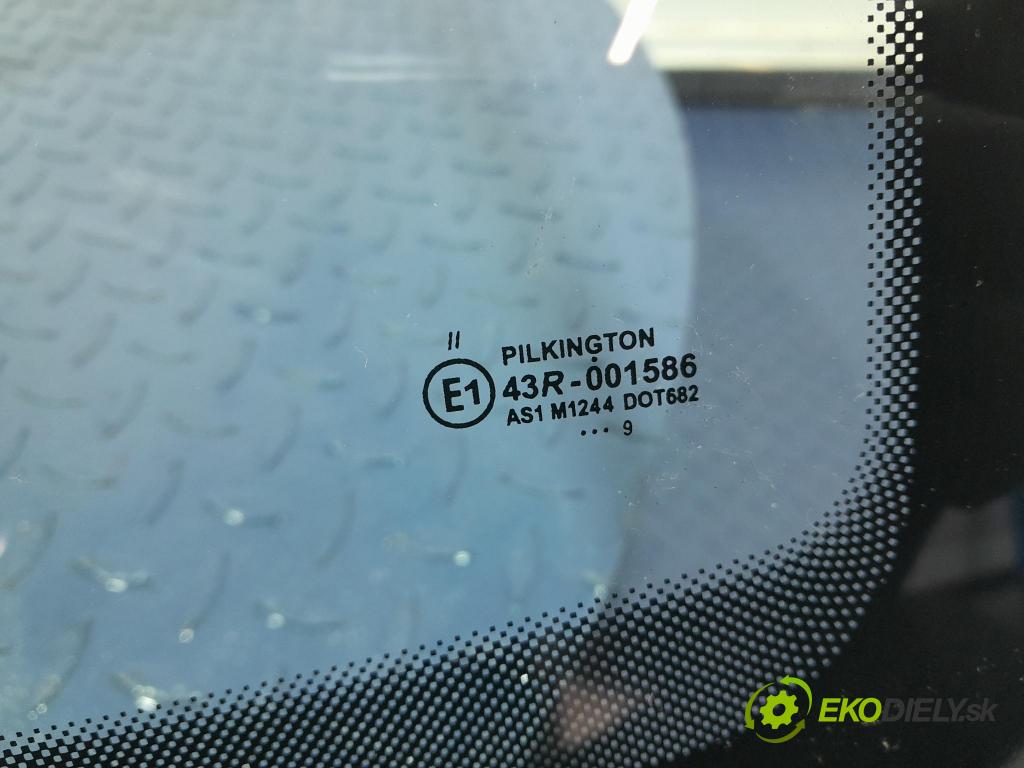 Vw Polo 2002 sklo Predné: přední: