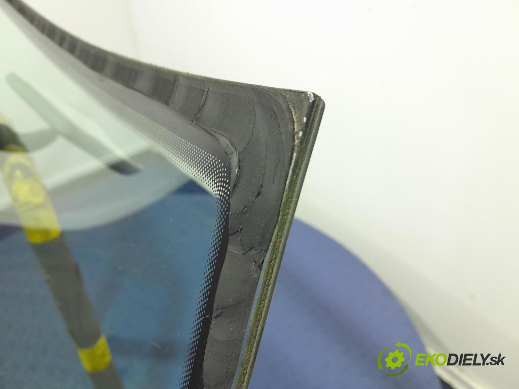 Vw Polo 2002 sklo Predné: přední: 