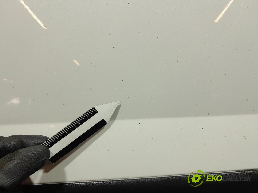 Peugeot 3008 2013 dveře před prave