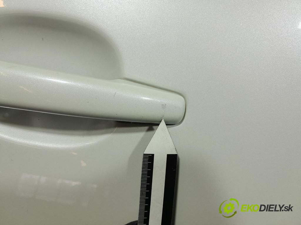 Peugeot 3008 2013 dveře před prave