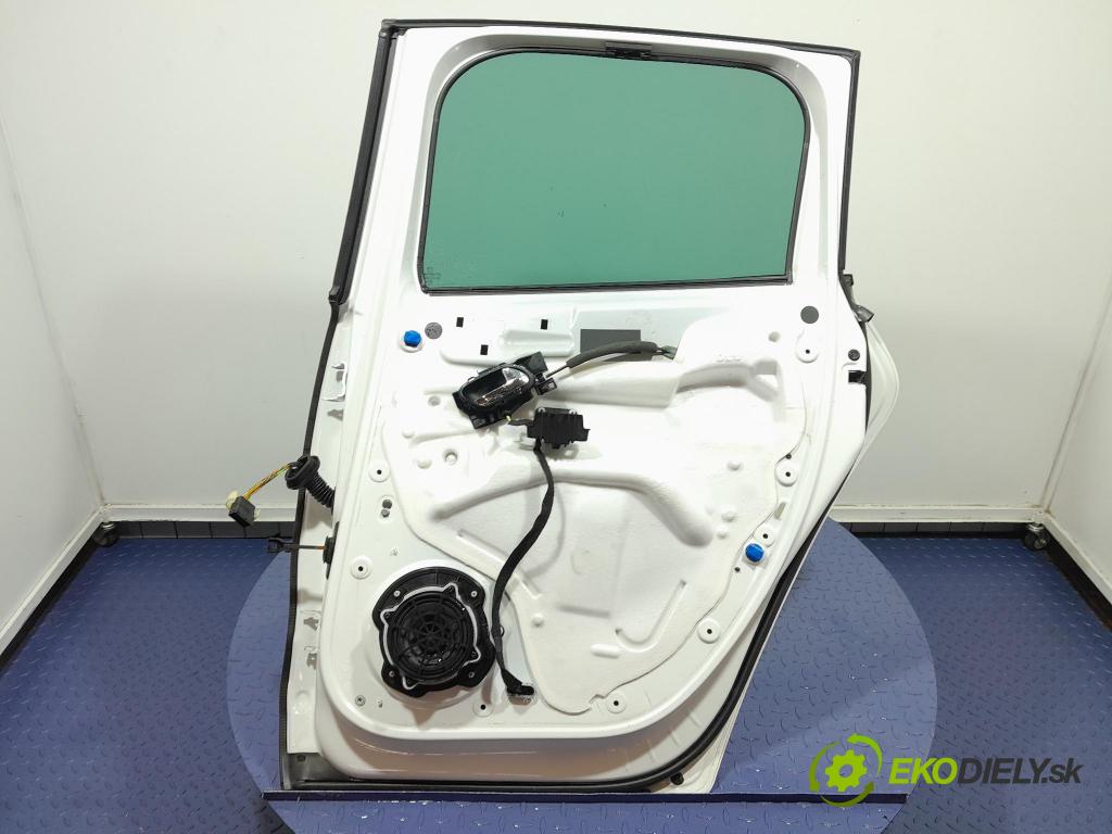 Peugeot 3008 2013 dvere zad pravé 