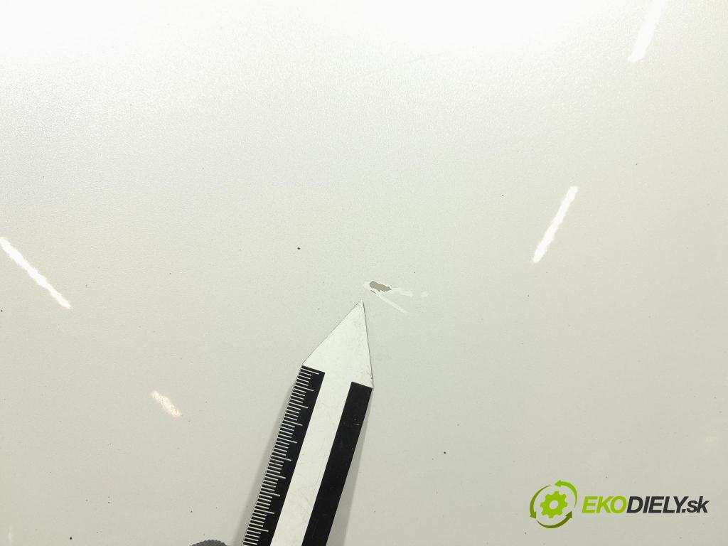 Peugeot 3008 2013 dveře před Vlevo, odjet: