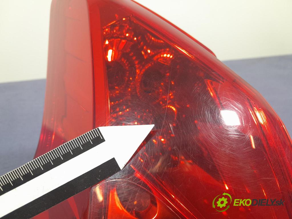 Peugeot 3008 2013 světlo Zad: levá Mimo: 9683460880