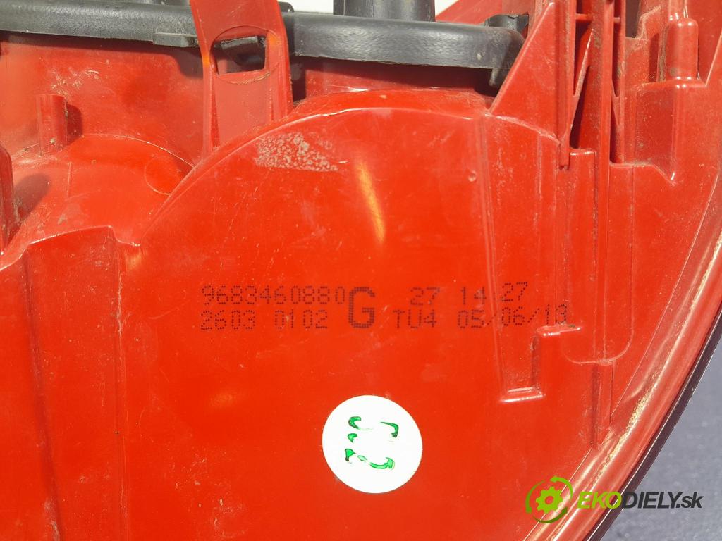 Peugeot 3008 2013 světlo Zad: levá Mimo: 9683460880