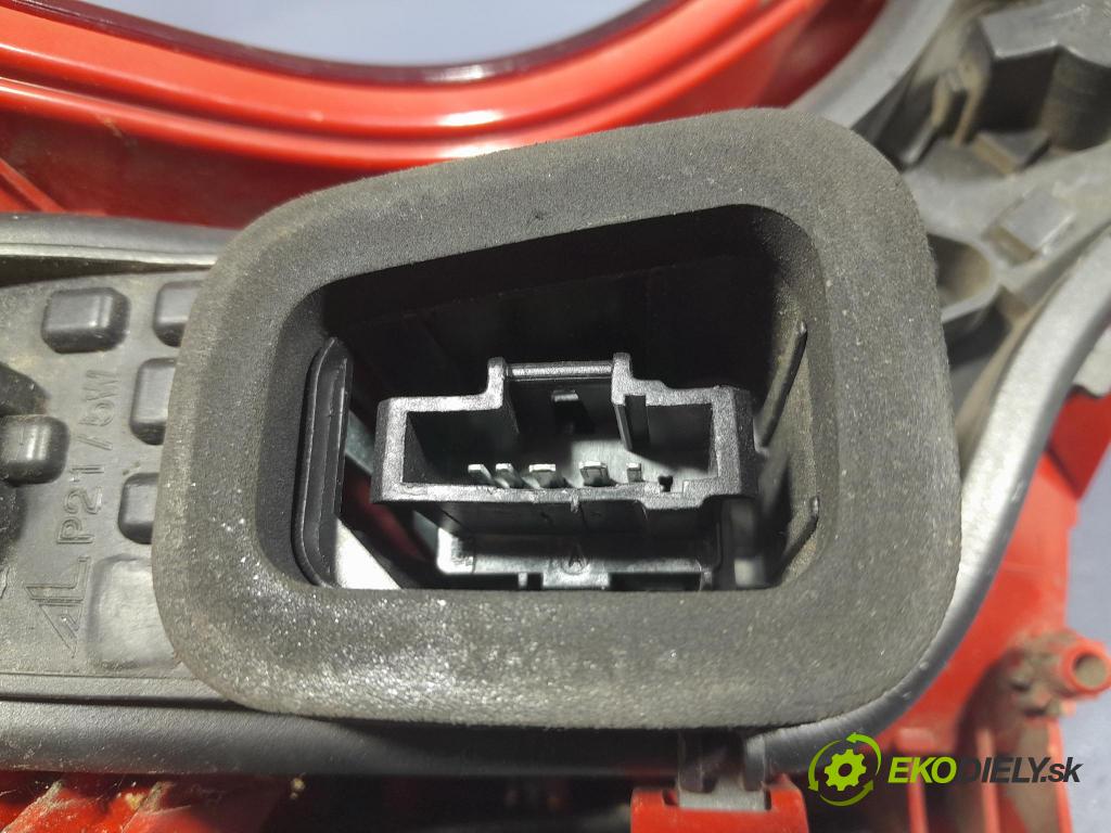 Peugeot 3008 2013 světlo Zad: levá Mimo: 9683460880