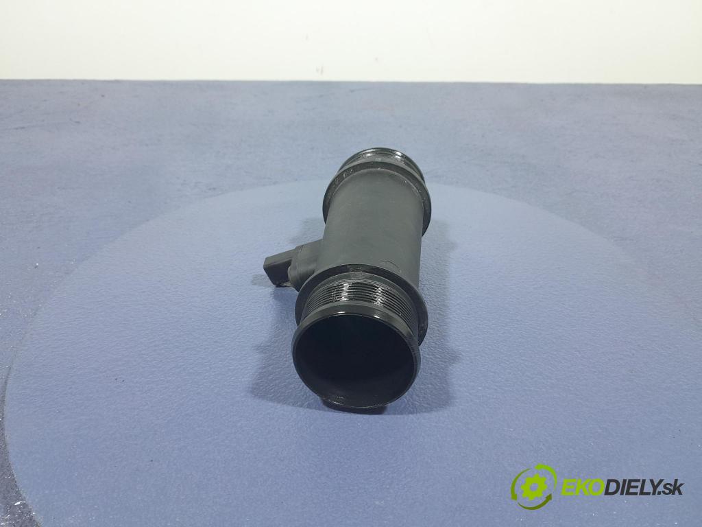 Audi Q7 2018 rúrka Vzduch: 4M0145683A