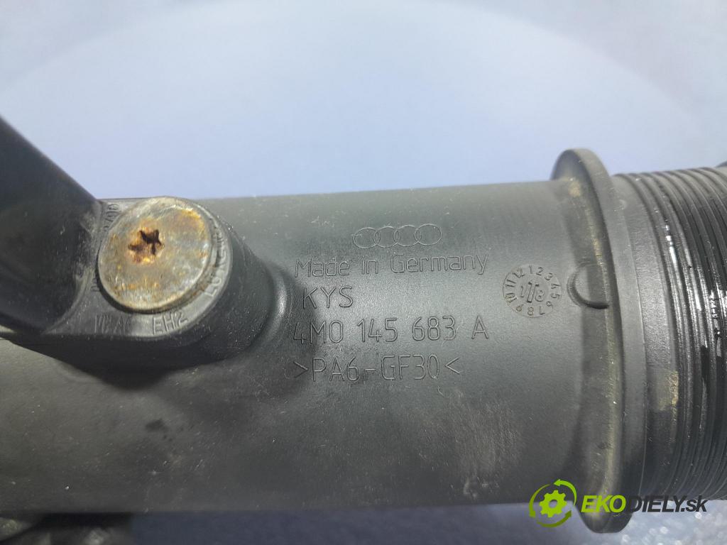Audi Q7 2018 rúrka Vzduch: 4M0145683A