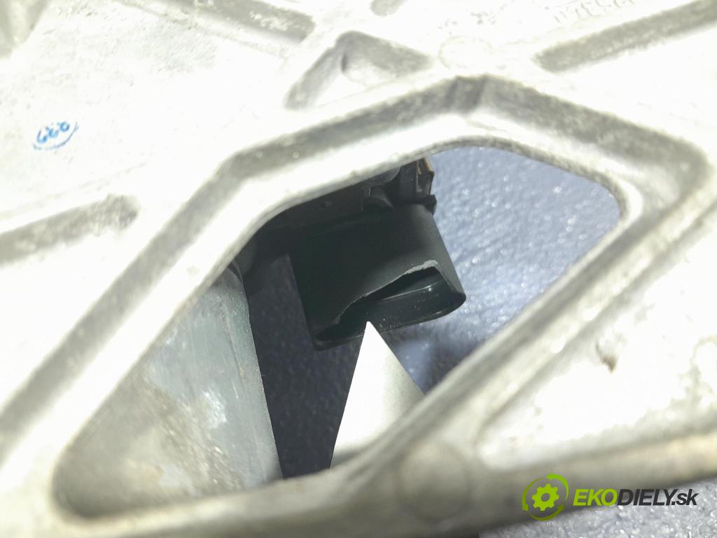 Audi Q7 2018 mechanismus motorek Stěrače: před 4M8955023