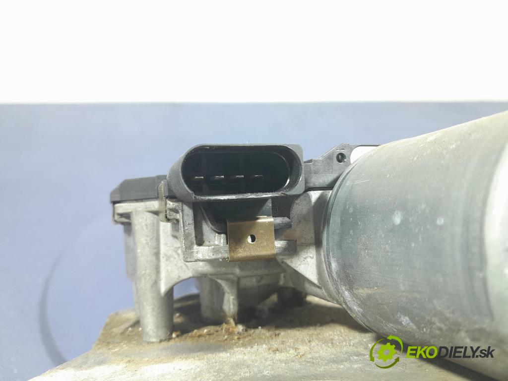 Audi Q7 2018 mechanismus motorek Stěrače: před 4M8955023