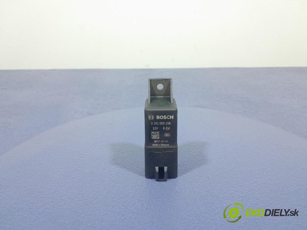 Audi Q7 2018 relé 4M0907282E