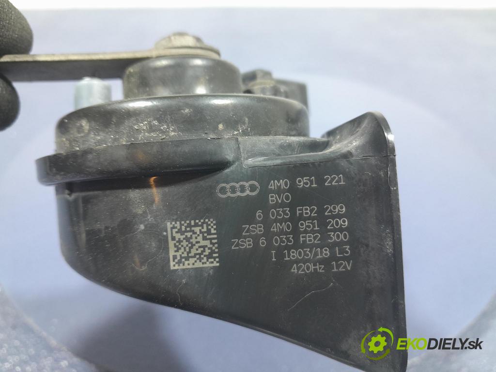 Audi Q7 2018 Signál: Zvuk: 4M0951221