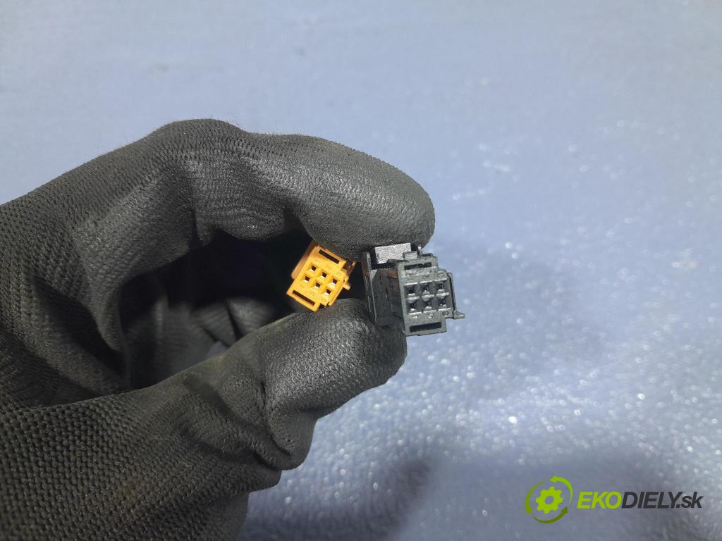 Peugeot 3008 2013 zpětné zrcátko Vlevo, odjet: