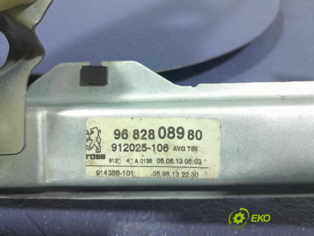 Peugeot 3008 2013 mechanizmus okna Okná: Predné Vľavo: 9682808980