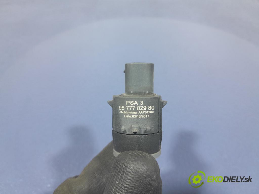 Peugeot 3008 2013 snímač / riadiaca jednotka PDC 9677782980