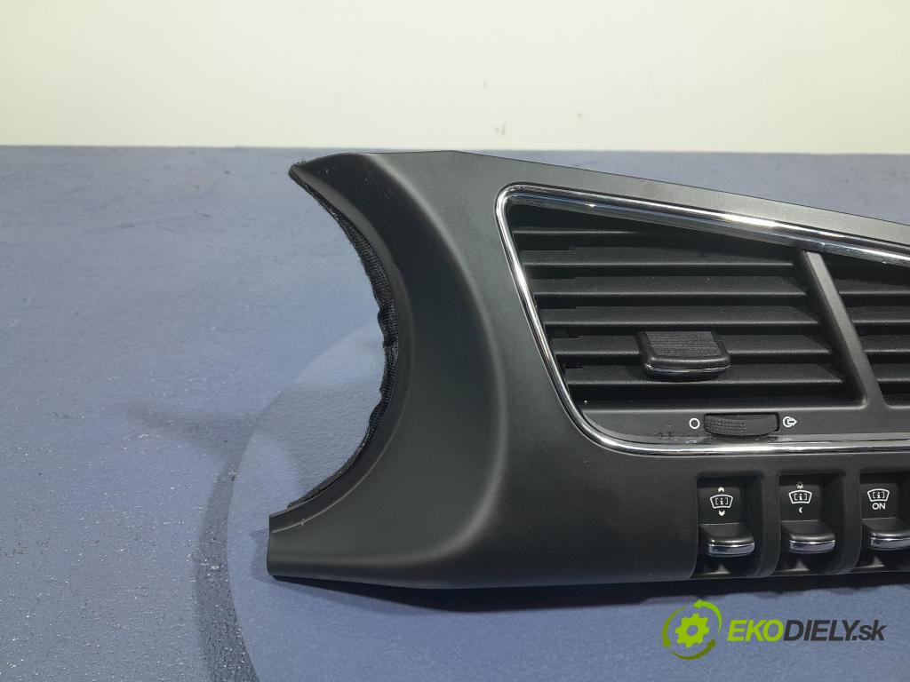 Peugeot 3008 2013 Mřížky Proud vzduchu Vzduch: