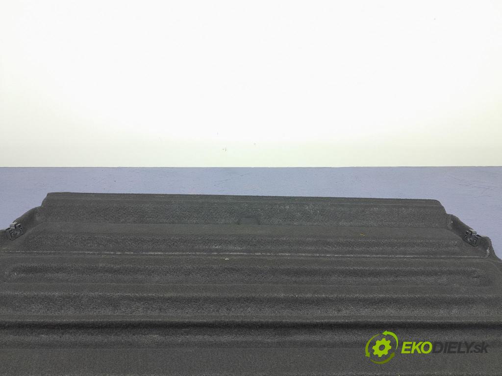 Peugeot 3008 2013 pláto kufr 