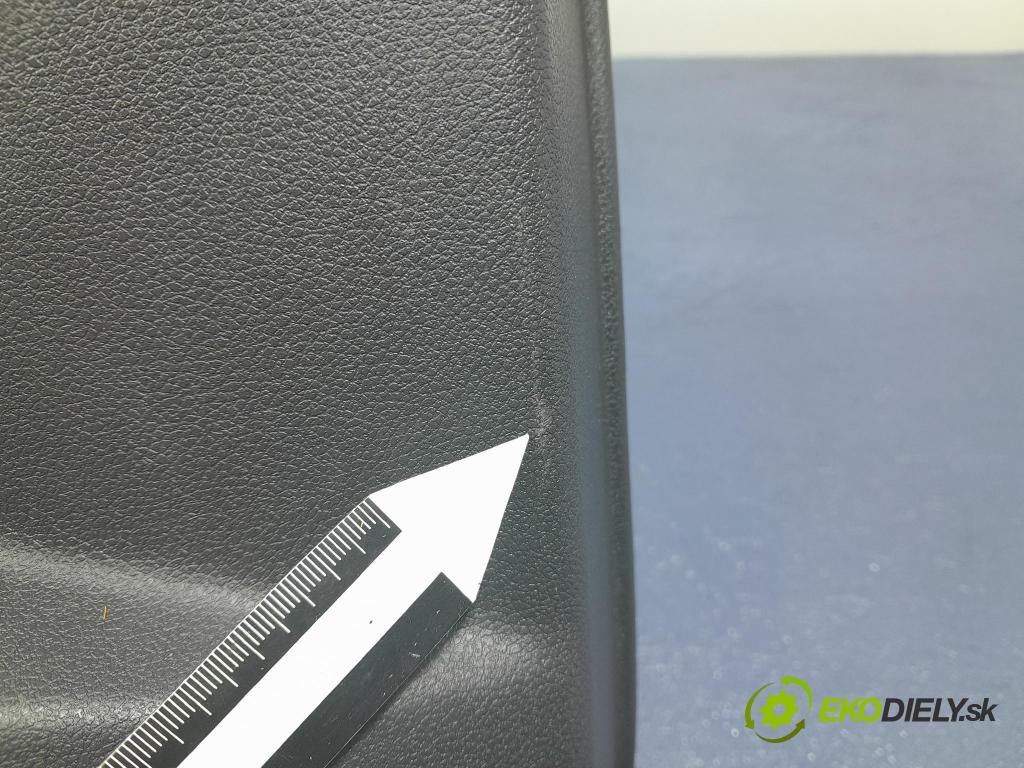 Peugeot 3008 2013 Čalounictví: dvere zad ľavá