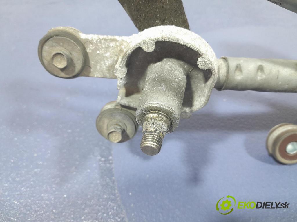 Honda Jazz 2012 mechanismus motorek Stěrače: před 159300-1880